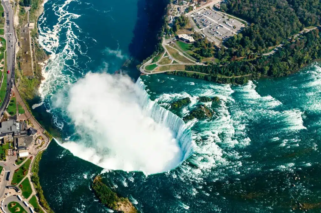 Fantastische Luftaufnahmen von den Niagarafällen, Ontario, Kanada